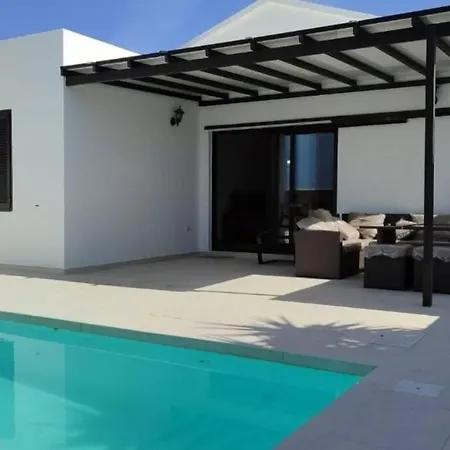 Jesp. Fantastica Vivienda Con Piscina Climatizada. Villa *