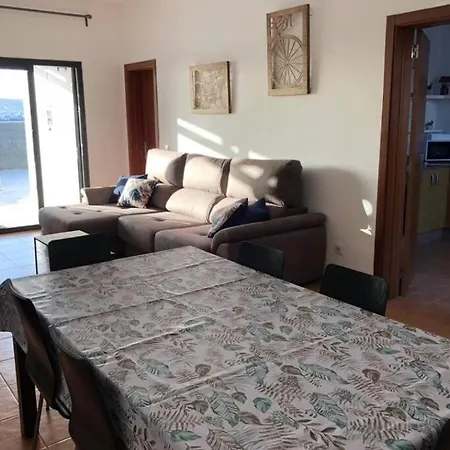 Villa Jesp. Fantastica Vivienda Con Piscina Climatizada.