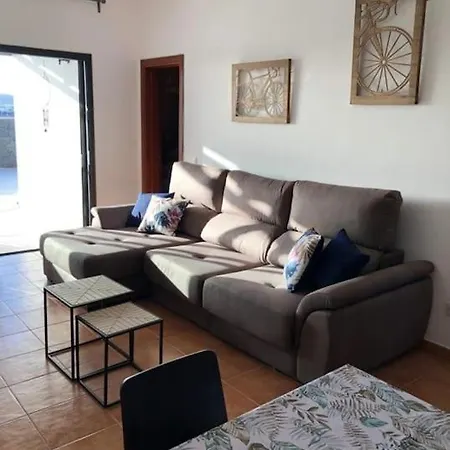 Jesp. Fantastica Vivienda Con Piscina Climatizada. Playa Blanca (Lanzarote)