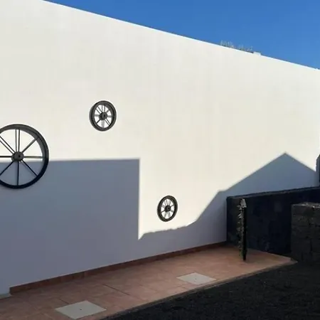 Villa Jesp. Fantastica Vivienda Con Piscina Climatizada.