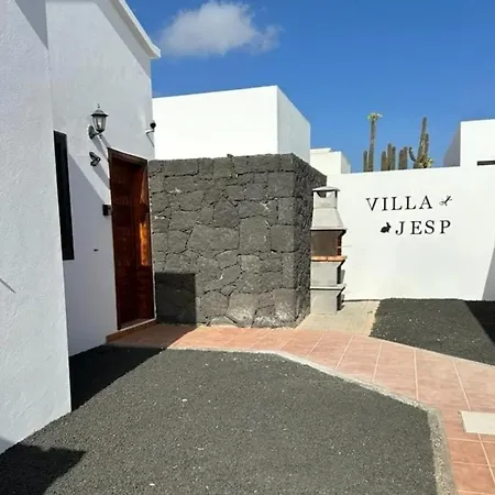 Jesp. Fantastica Vivienda Con Piscina Climatizada. *