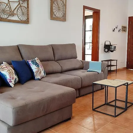 Jesp. Fantastica Vivienda Con Piscina Climatizada. וילה